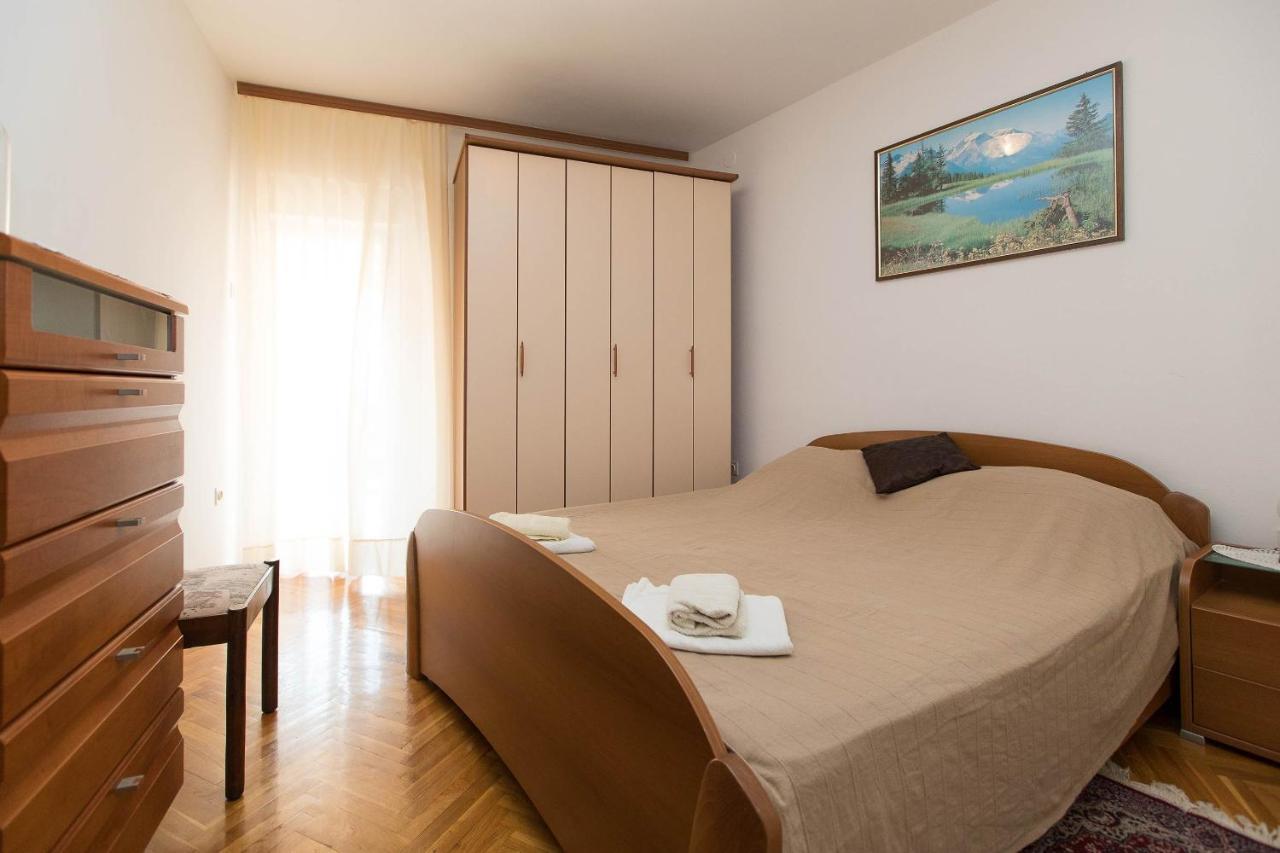 Apartmani Vera Crikvenica Bagian luar foto