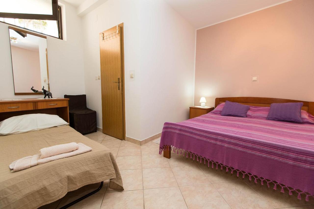 Apartmani Vera Crikvenica Bagian luar foto