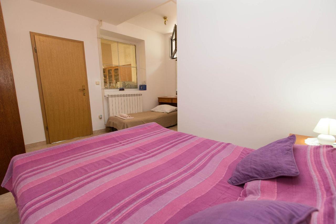 Apartmani Vera Crikvenica Bagian luar foto